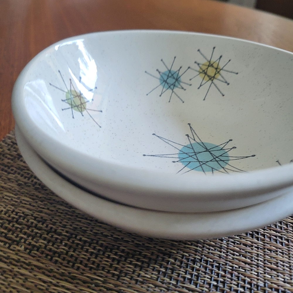 *SOLD* Starburst Berry Bowl Mid Century Atomic MCM